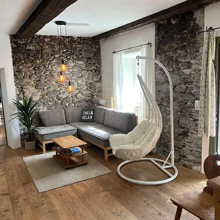 Mountain アパート